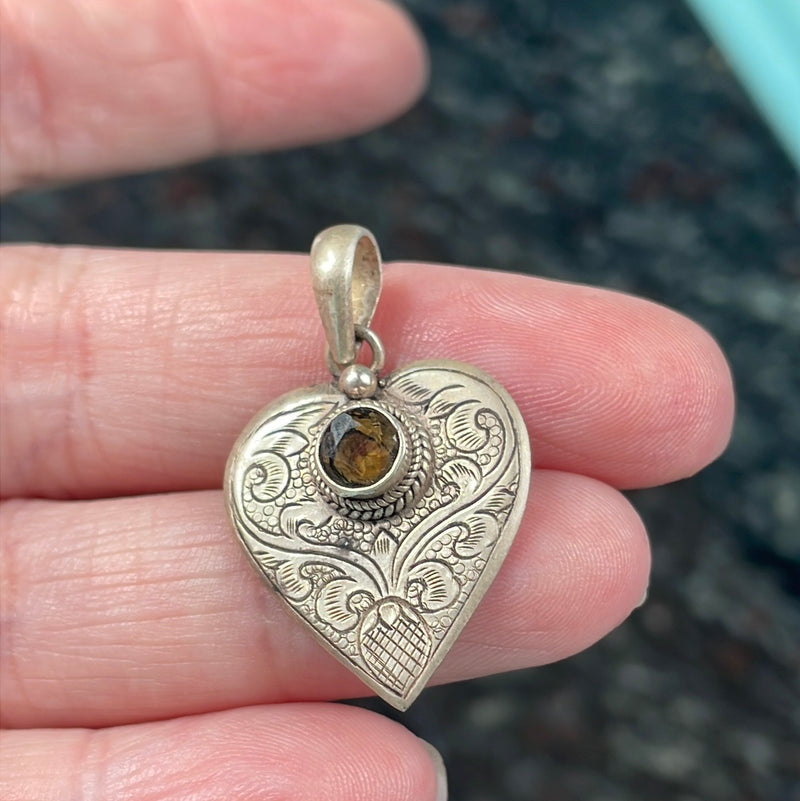 Engraved Heart Pendant - Citrine - Sterling Silver - vintage