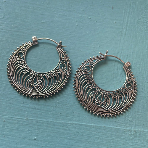 textured-heart-hoop-earrings-14k-gold-vintage – Vintage Paris Jewelry