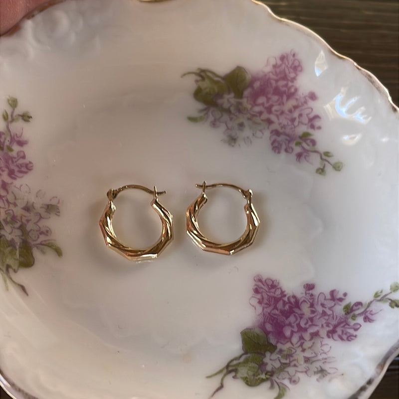 Dainty Angled Hoop Earrings - 14k Gold - Vintage