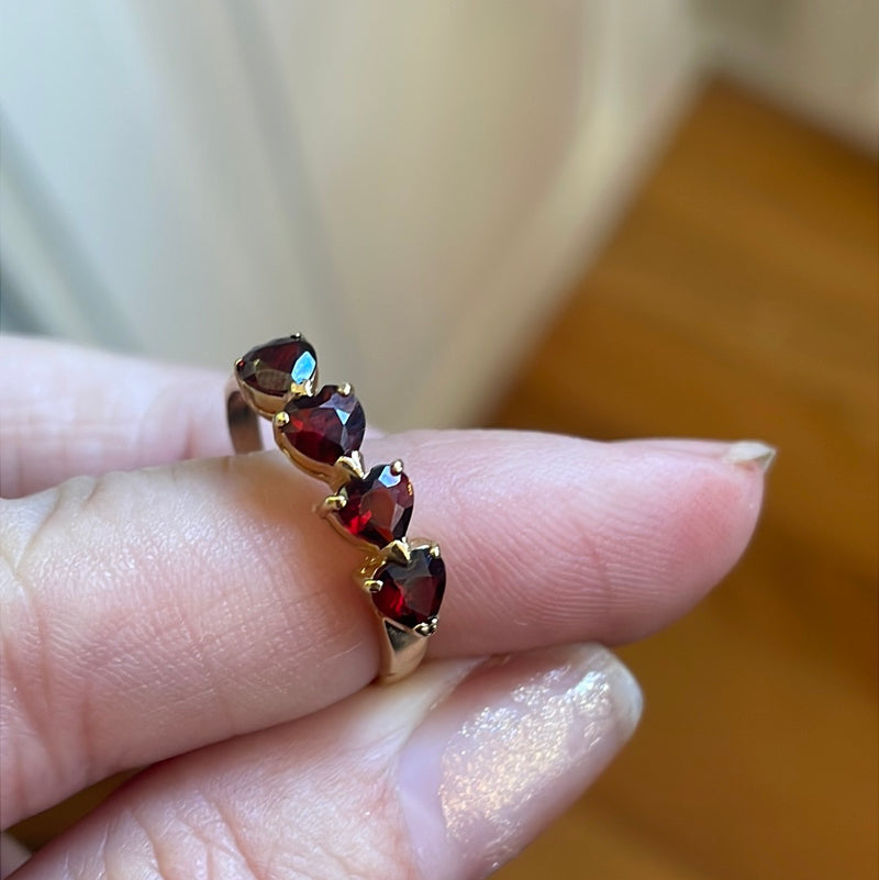 Garnet Heart Ring - 14k Gold - Vintage