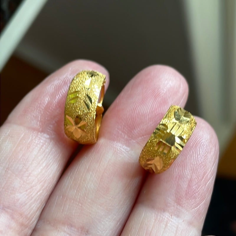 Engraved Hoop Earrings - 22k Gold - Vintage