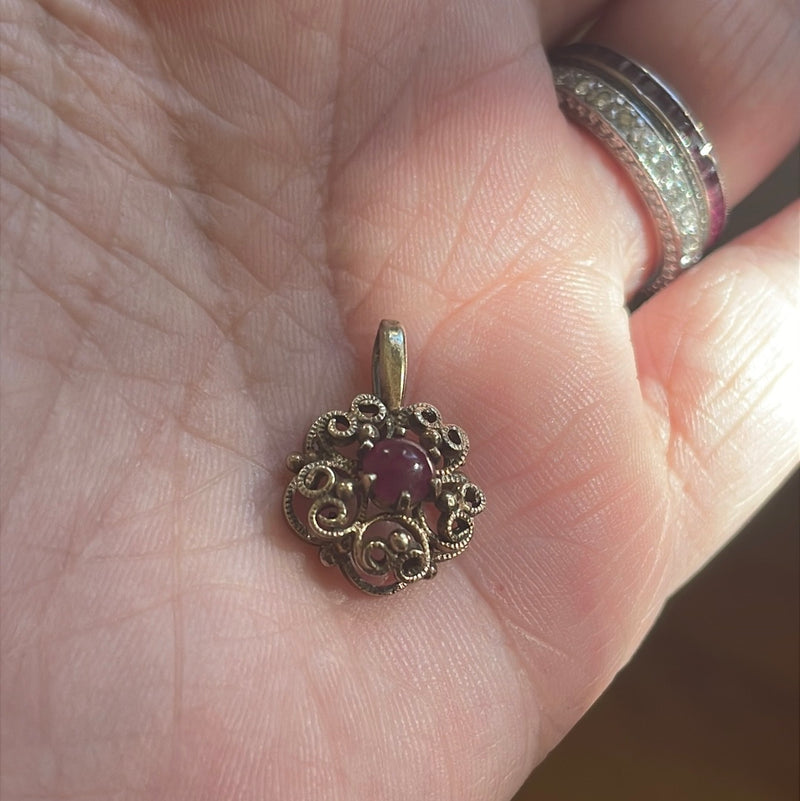 Ruby Pendant - Vintage