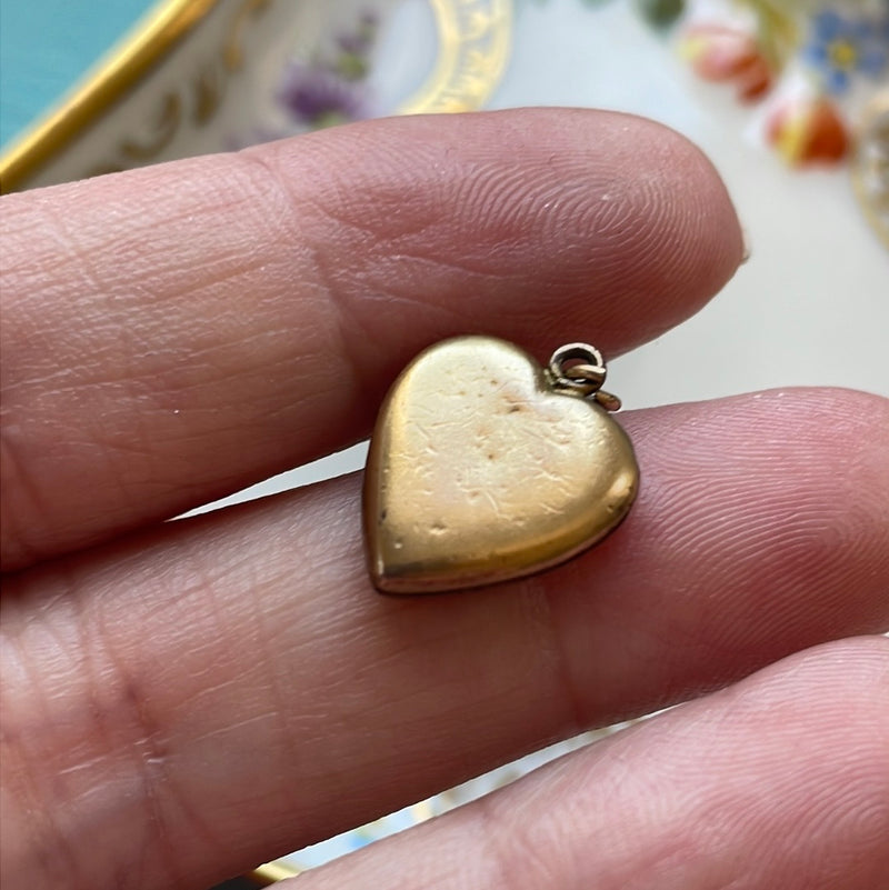 Heart Locket - Engraved Flower - Gold Filled - Vintage