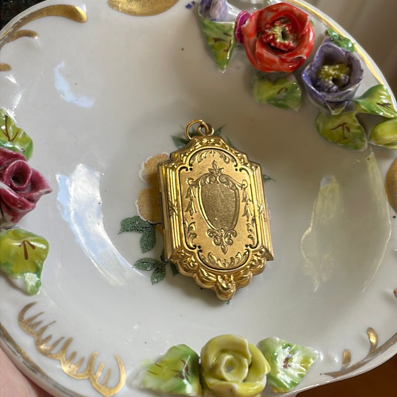 Ornate Locket - Gold Filled - 1940s - Vintage