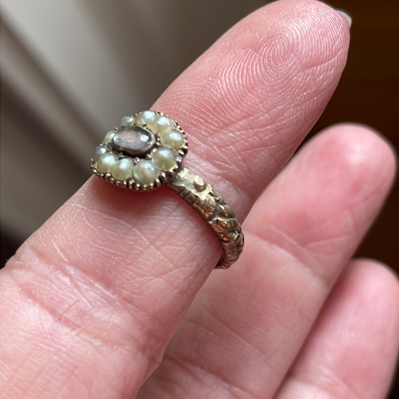 Georgian Pearl Mourning Ring - 15k Gold - Antique