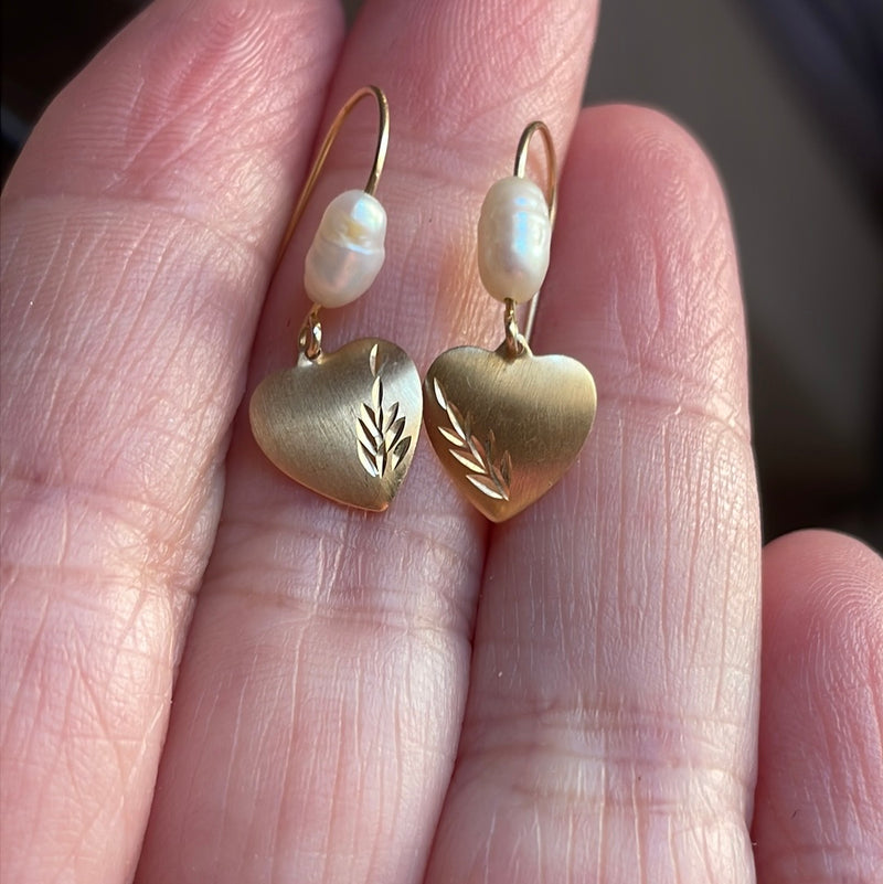 Heart Pearl Earrings - 14k Gold - Vintage