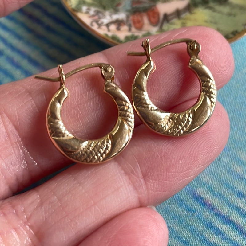 Banded Gold Earrings - 10k Gold - Vintage