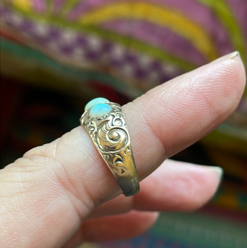 Opal Trilogy Ring - Engraved - 10k Gold - Vintage -