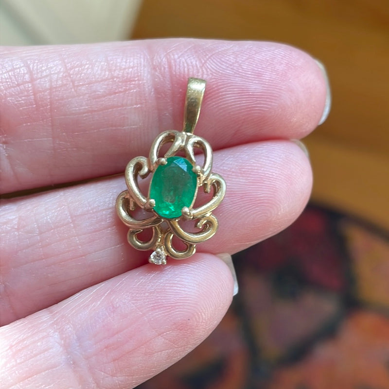 Emerald Diamond Flourish Pendant - 14k Gold - Vintage