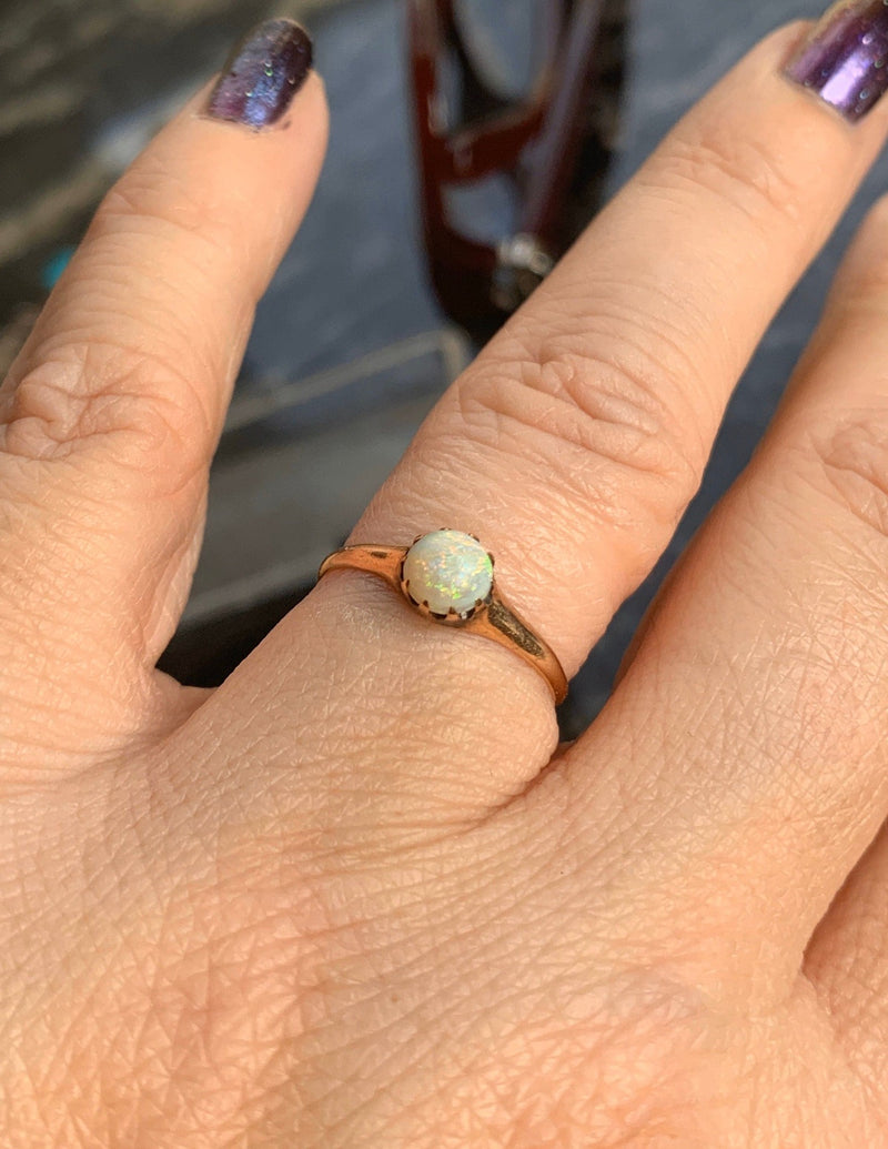 Opal Solitaire Ring - Opal Gold Ring - 9k Gold - Engagement Ring - Wedding Ring - Vintage Jewelry