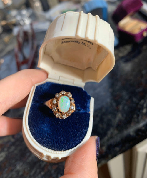 Opal Diamond Ring - 9K Gold - Vintage