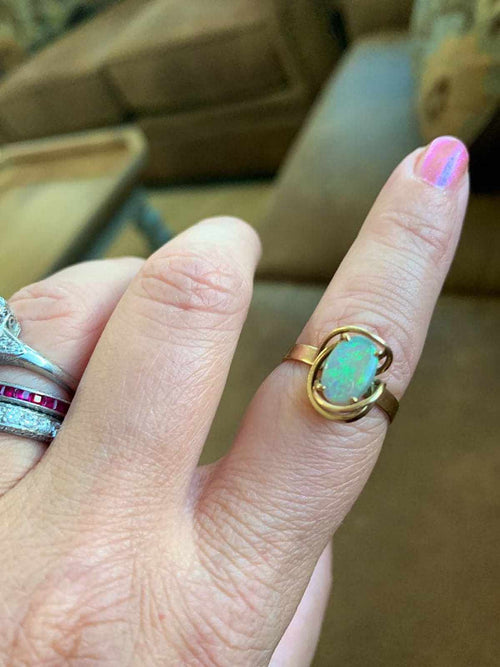 Opal Ring - 9K Gold - Vintage