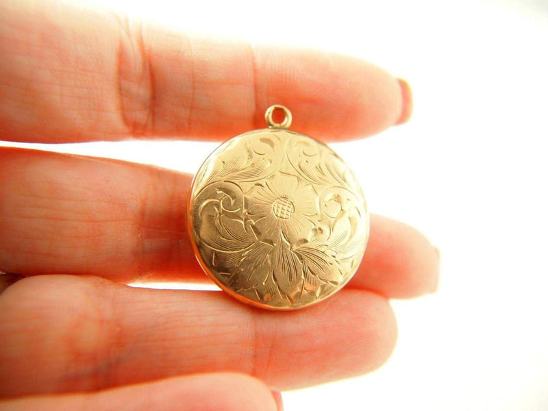 10k Gold Locket - Engraved Flower Locket - Gold Locket Pendant - Wedding Jewelry - Antique Jewelry