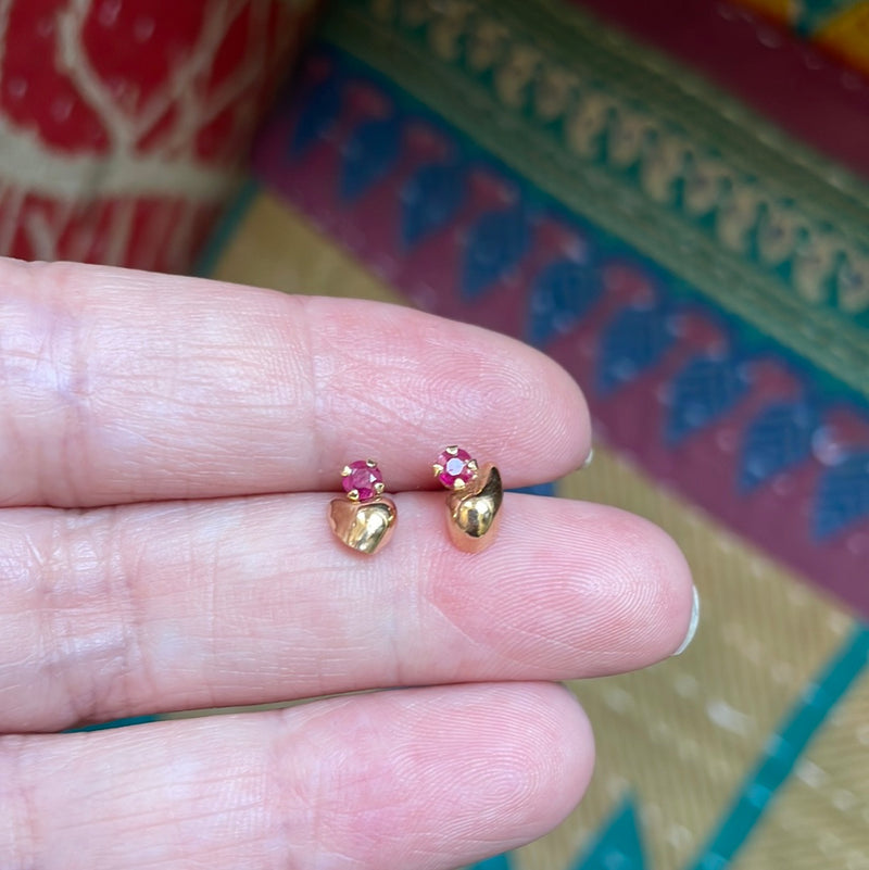 Ruby Swirl Earrings - 14k Gold - Vintage