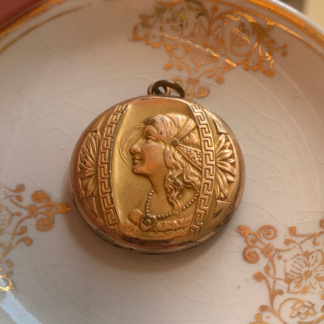 Nouveau Lady Locket - Gold Filled Locket - Antique locket – Vintage ...