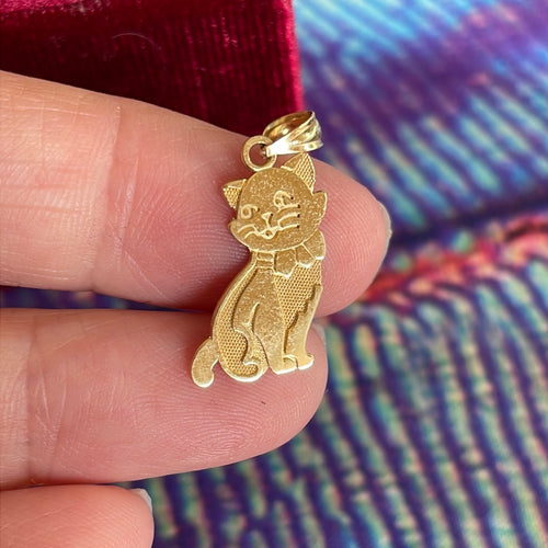 cat-pendant-14k-gold-vintage