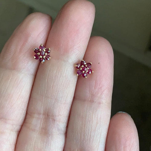 Ruby Flower Earrings - 9k Gold - Vintage