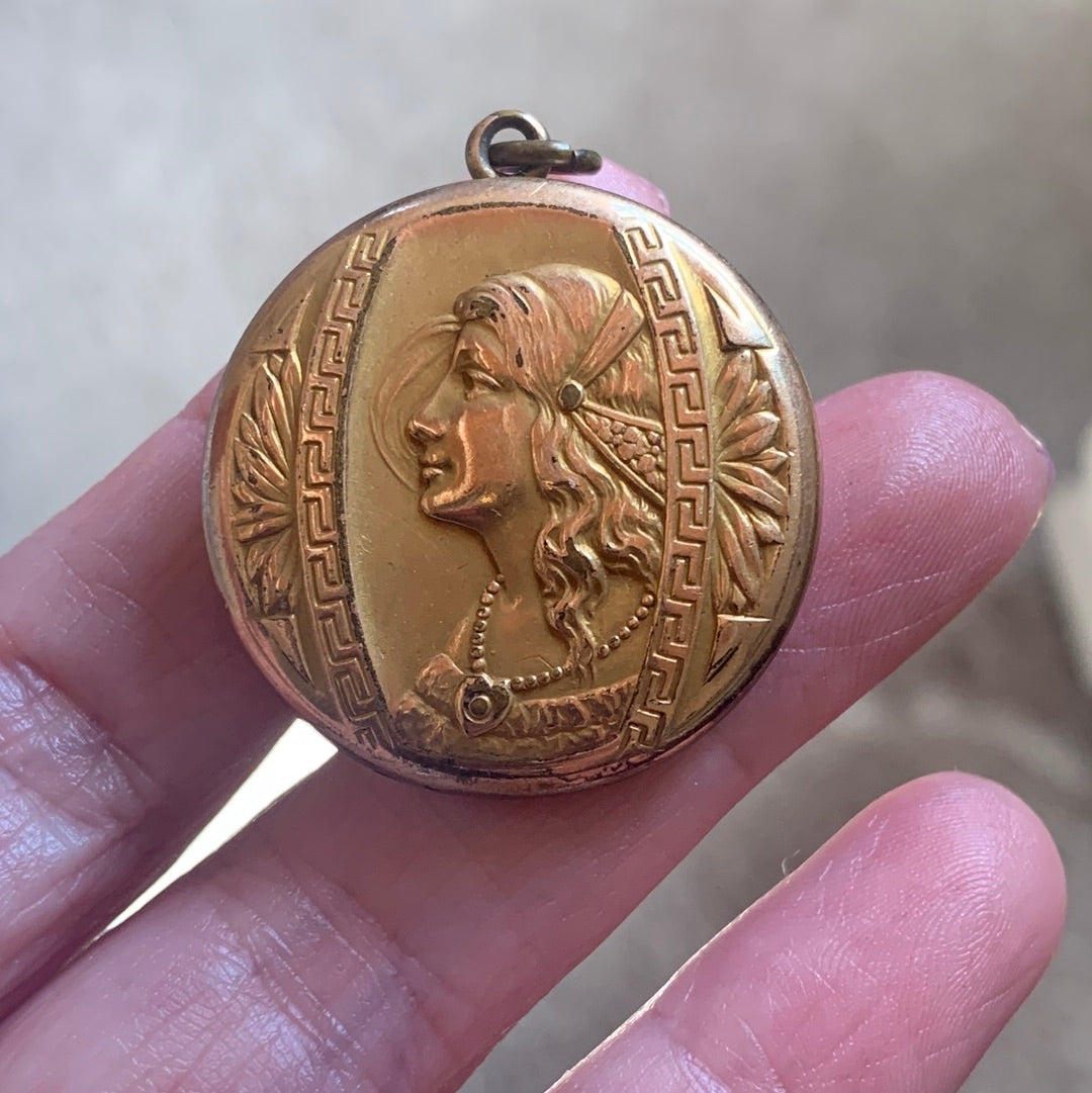 Nouveau Lady Locket - Gold Filled Locket - Antique locket – Vintage ...