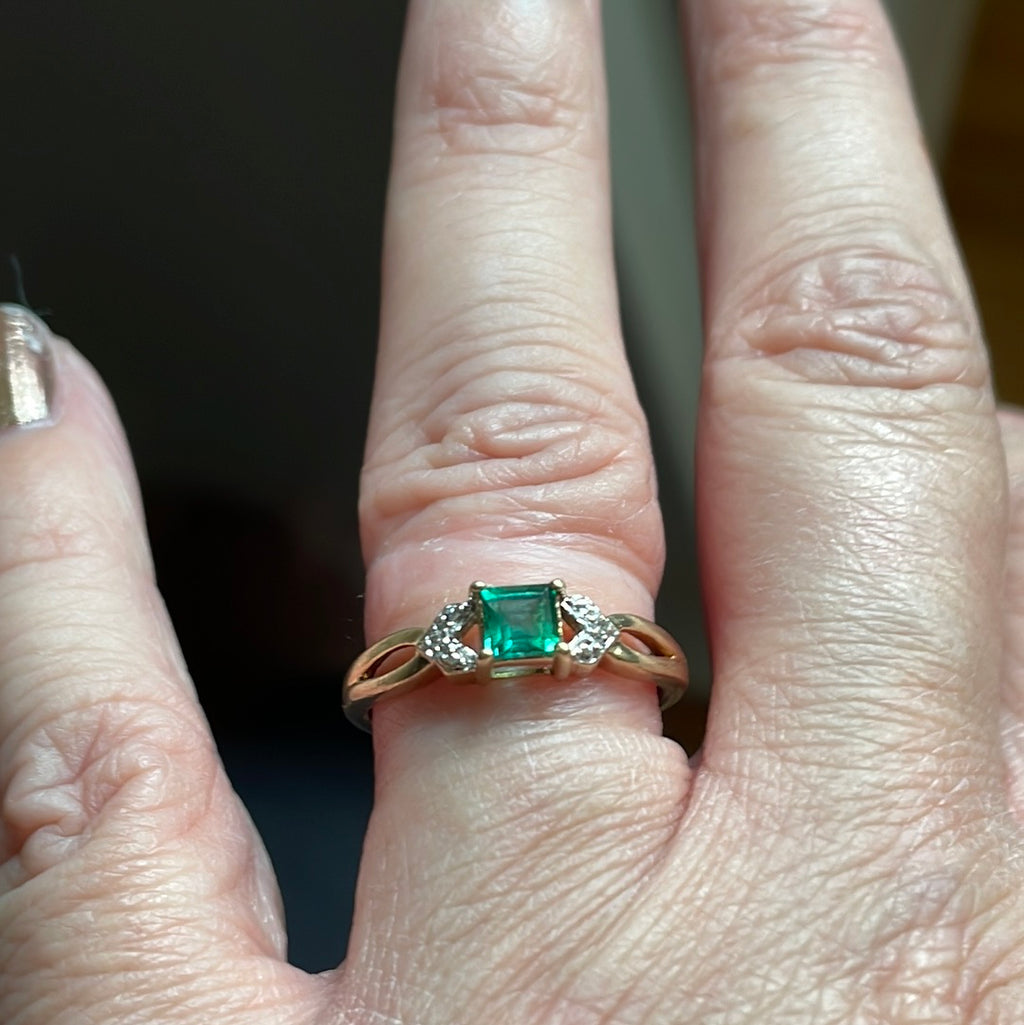 Pear Shaped Emerald Engagement Ring In Rose Gold Vintage Promise Gift For  Women - MollyJewelryUS