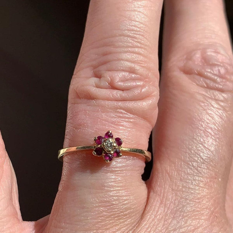 Ruby Diamond Flower Ring - 14k Gold - Vintage