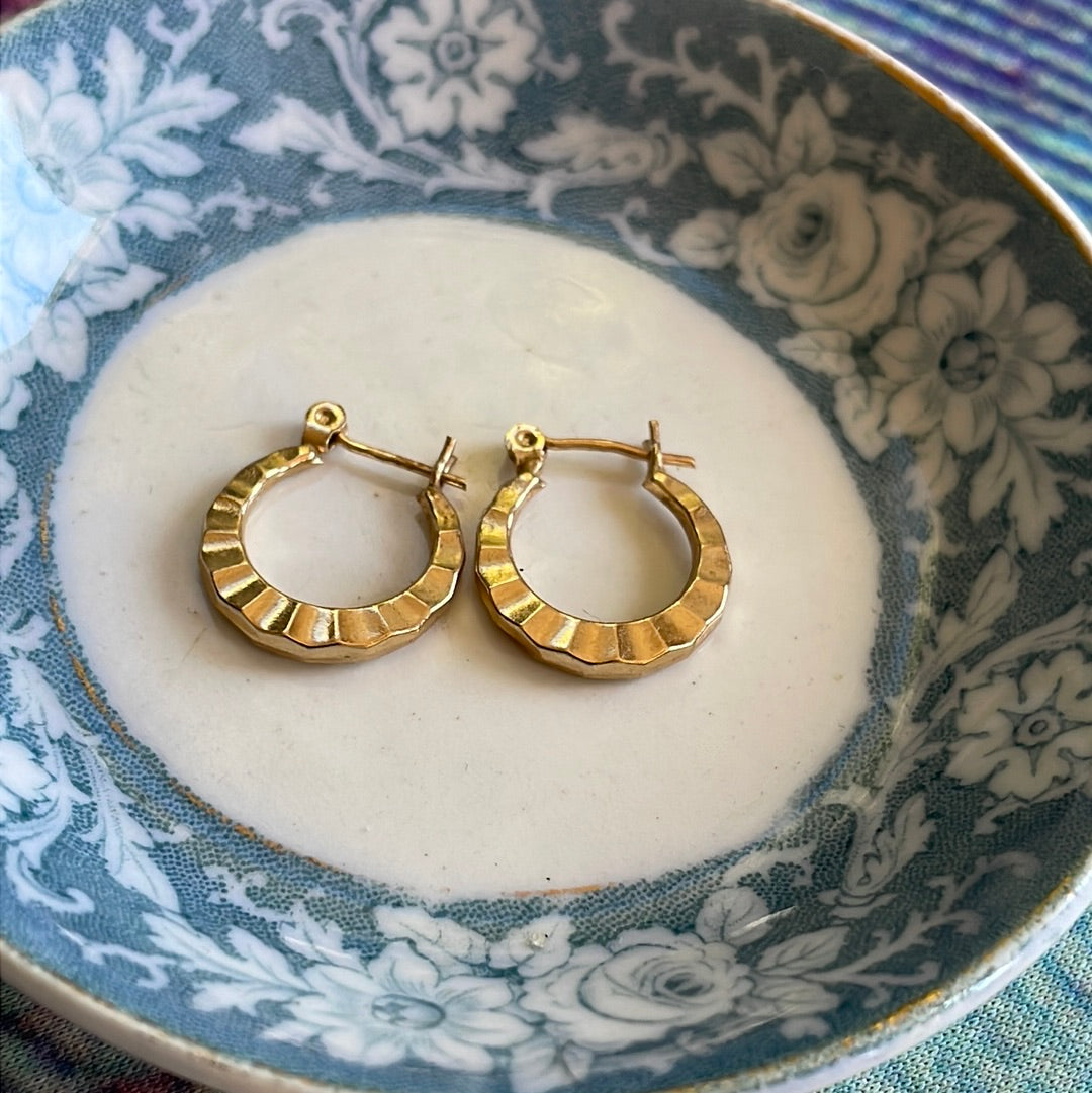 14k Vine Vintage Hoop Earrings – Schooner Chandlery