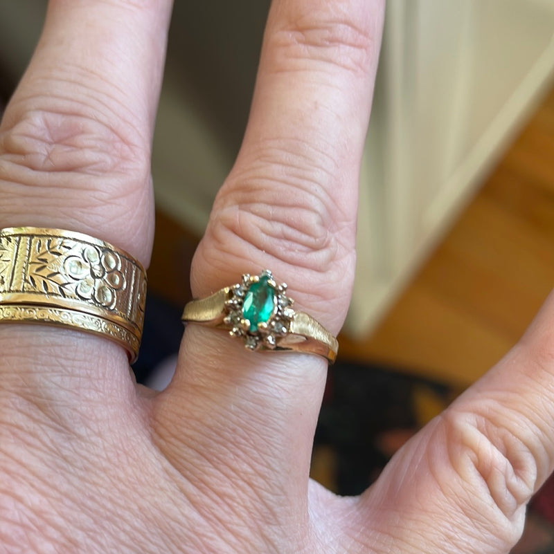 EMERALD MEN PINKY Finger Ring ,Solid 18k gold ,May Birthstone, Emerald Ring,  Statement Ring, Emerald Cut, Green Gemstone