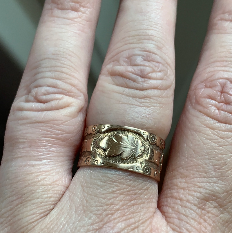 Royal 22kt Antique Gold Ring Hath Phool | Raj Jewels