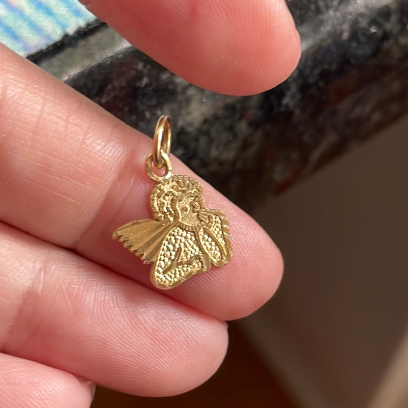 cherub-pendant-10k-gold-vintage