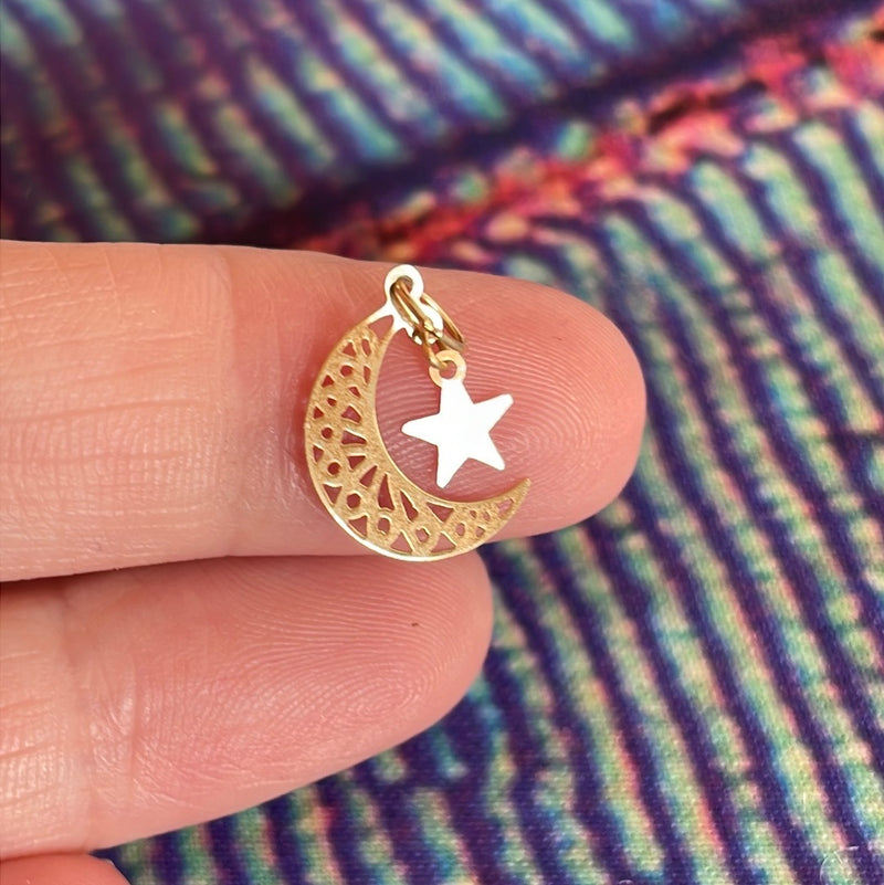 filigree-moon-star-pendant-14k-gold-vintage