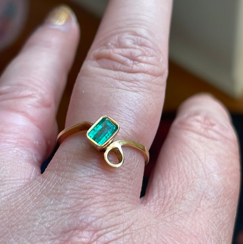 Emerald Ring - Emerald Cut - 10k Gold - Vintage