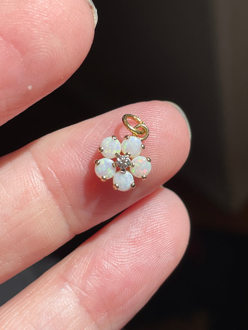 opal-diamond-flower-pendant