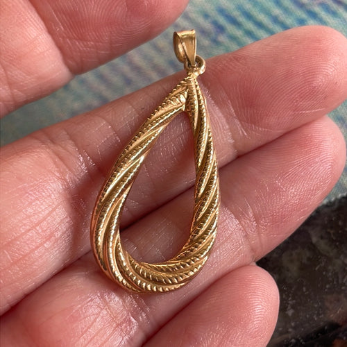 swirling-teardrop-pendant-10k-gold-vintage