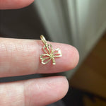 dainty-clover-pendant-14k-gold-vintage