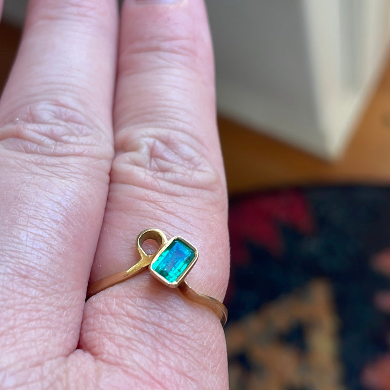 Emerald Ring - Emerald Cut - 10k Gold - Vintage
