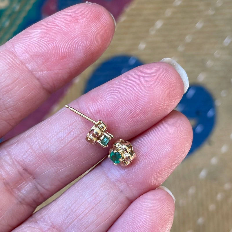Emerald Flower Earrings - 14k Gold - Vintage