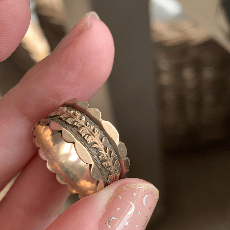 Scallop edge Cigar Band -10k Rose and Yellow Gold - Antique